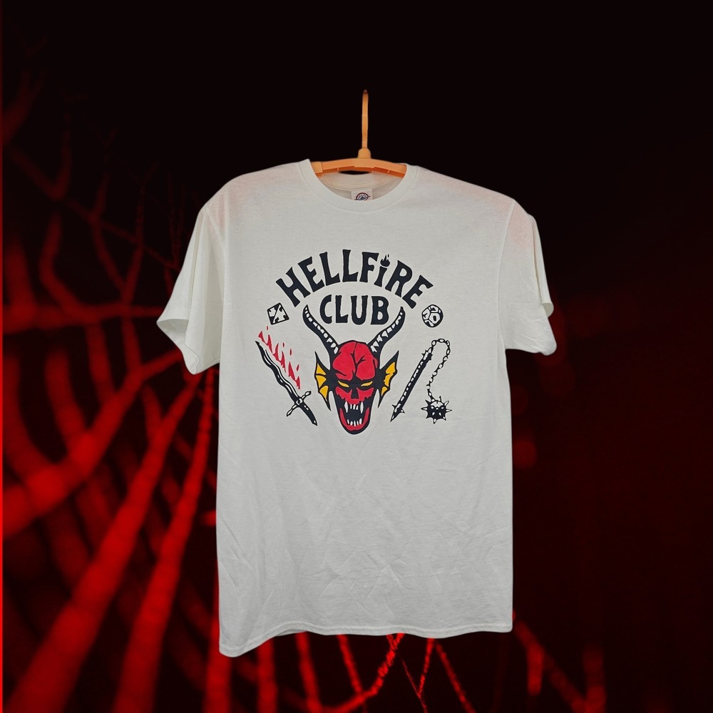 Netflix Stranger Things Hellfire Club T-Shirt Unisex Medium Graphic Tee‎